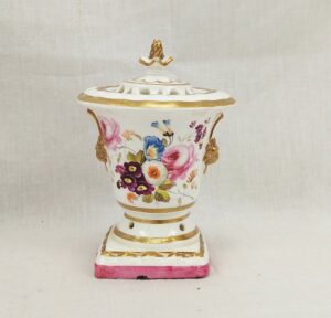 c1810 Chamberlain Worcester Pot Pourri Urn Vase