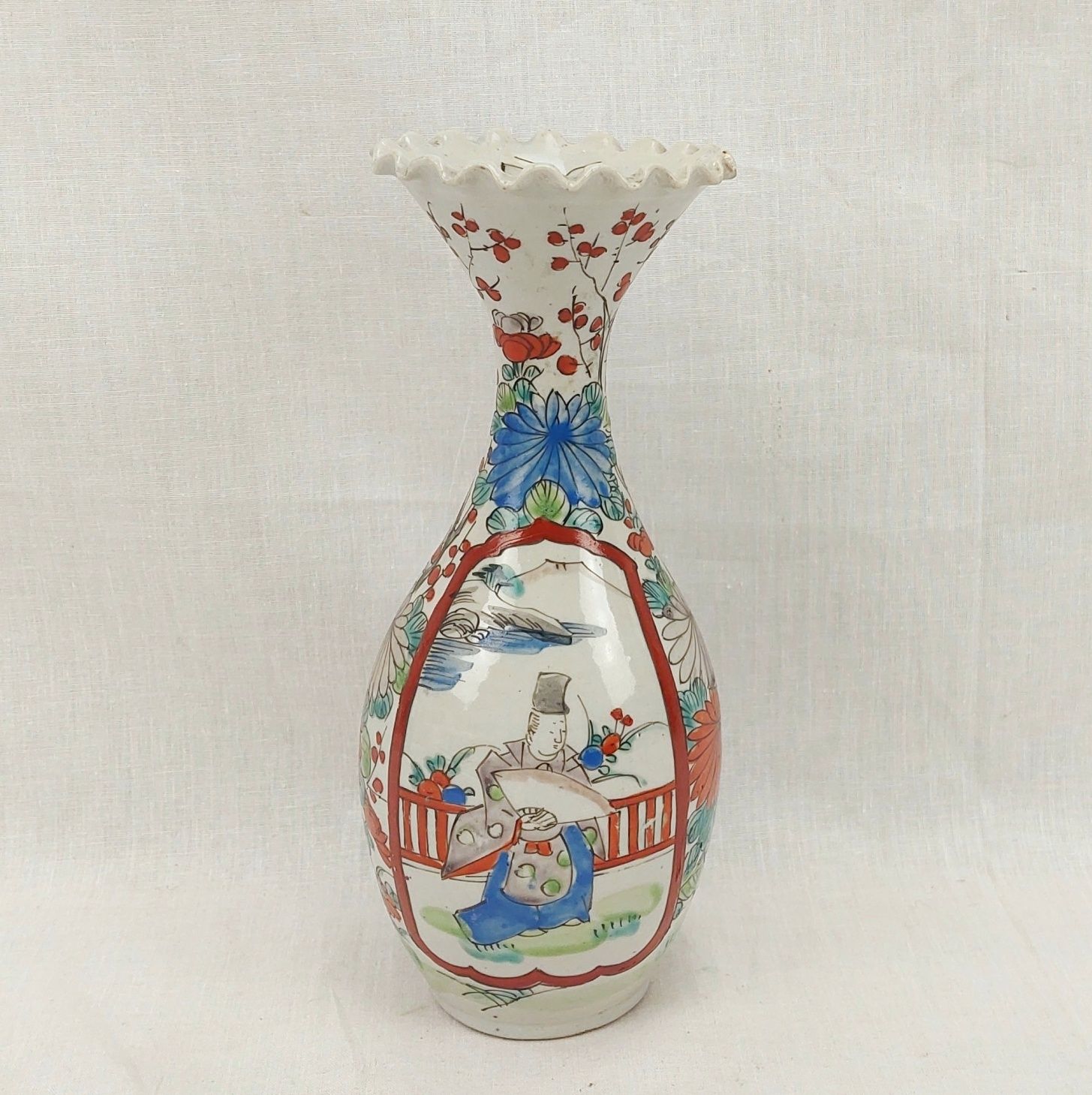 c1880 Japanese Canton Ceramic Frilled Rim Vase