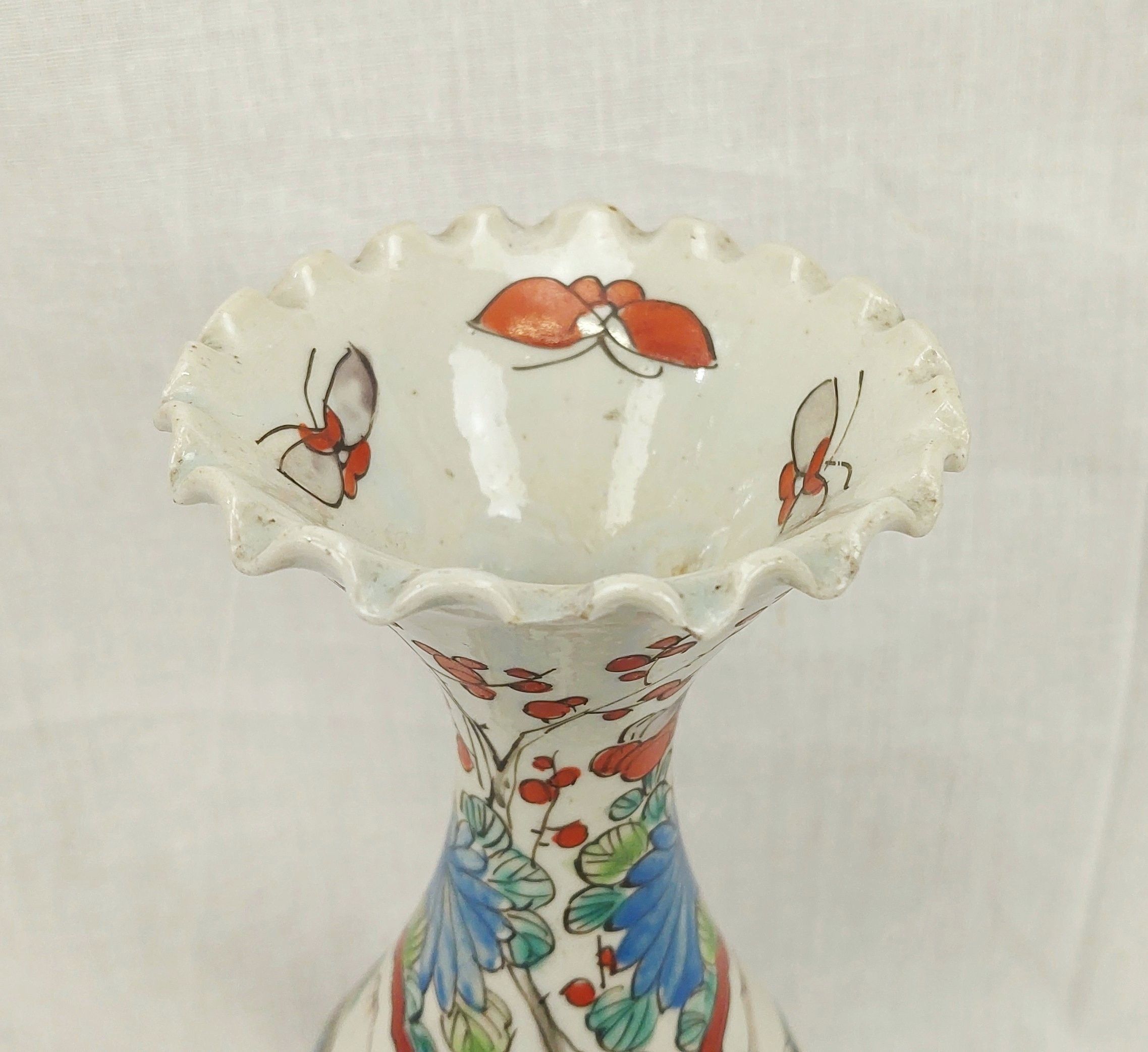 c1880 Japanese Canton Ceramic Frilled Rim Vase - Image 8