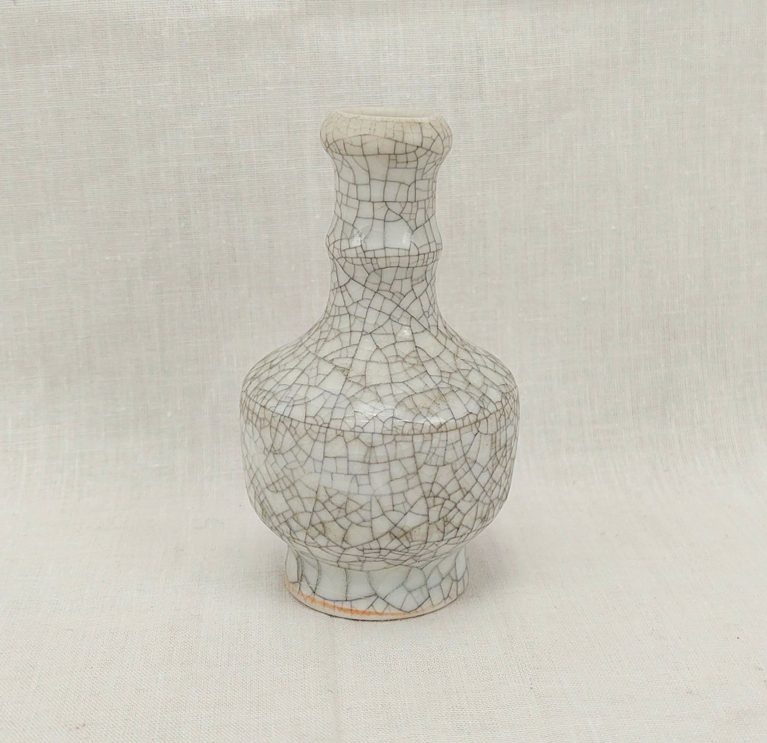 c1890 Chinese Ge Crackle Glaze Miniature Vase - Image 2