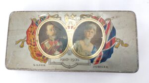 British, Interwar-1935, Cadbury Silver Jubilee Tin, King George V & Queen Mary