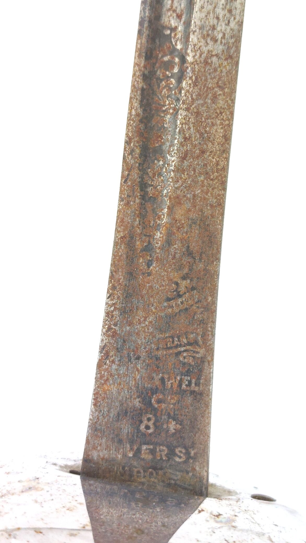 British, WW1, 1912 Pattern Cavalry Officer’s Sword, Retailed by Maxwell, 8 Dover Street London, Plain Bowl Guard, Etched Blade, "Made in England" - Image 6
