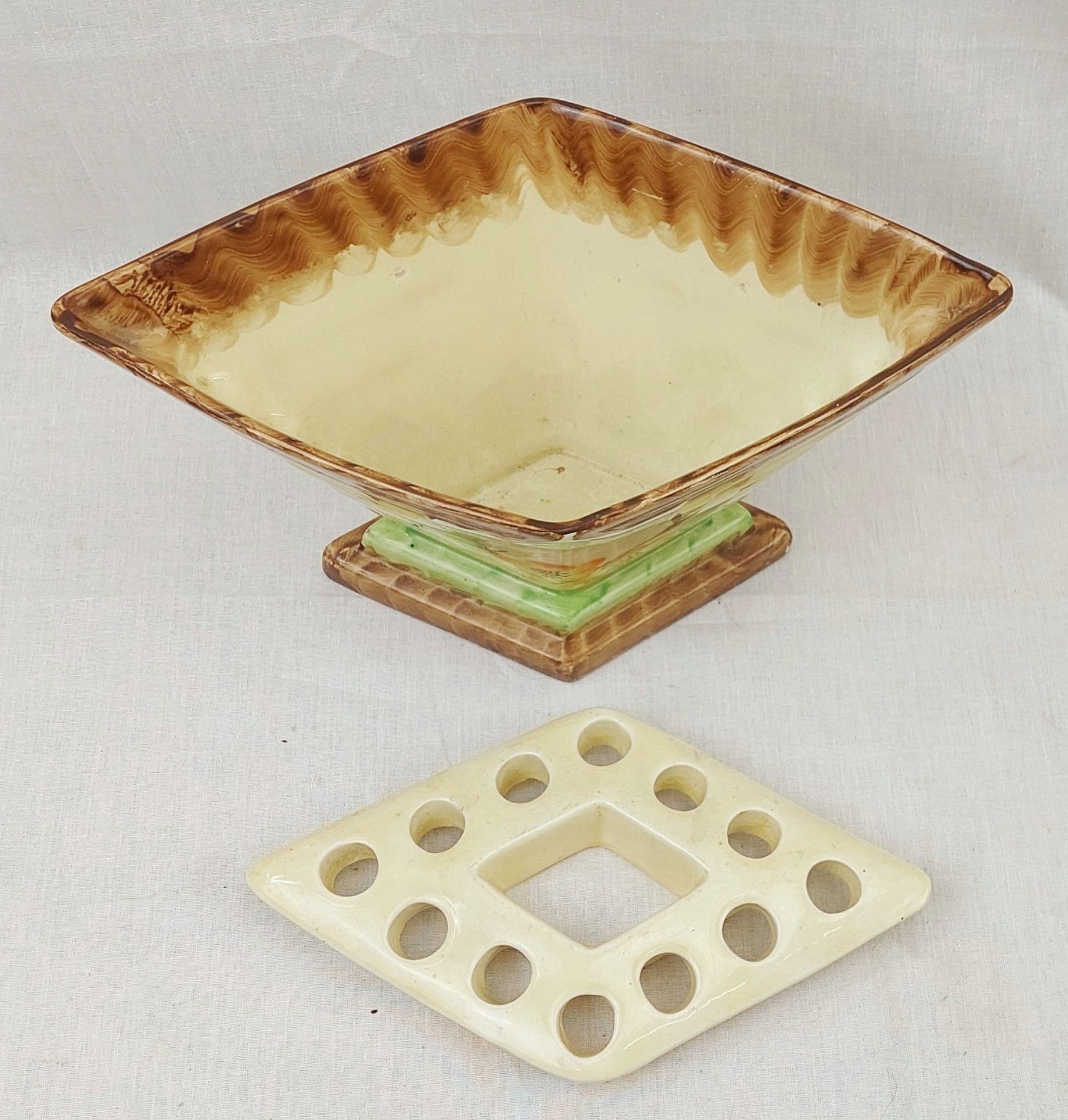 Myott & Son Diamond Shaped Art Deco Vase - Image 4