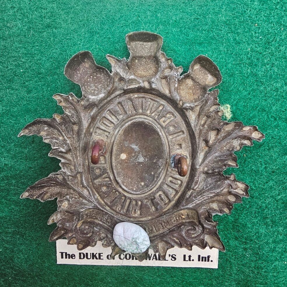 Victorian 32nd Regiment Of Foot 1st Battalion Midlothian Glengarry Badge - Image 2
