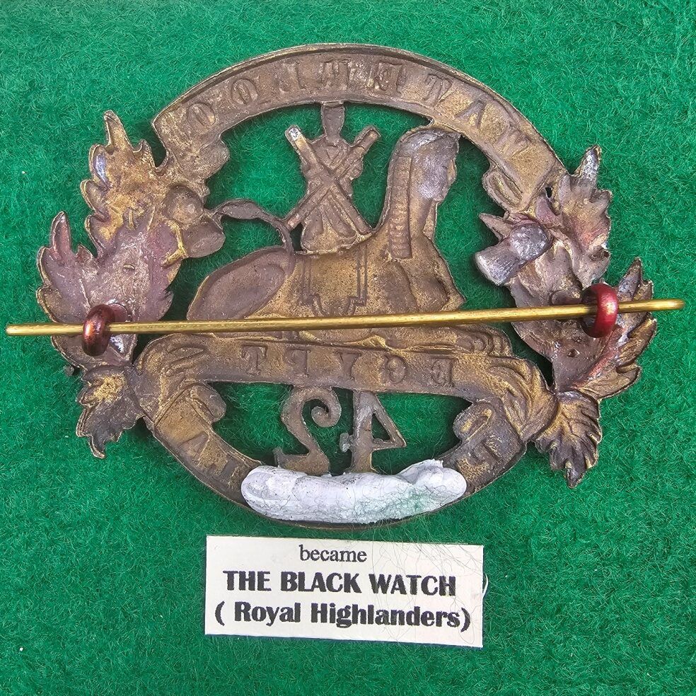 Victorian 42nd Highland Regiment Of Foot Black Watch Feather Bonnet Badge - Image 2