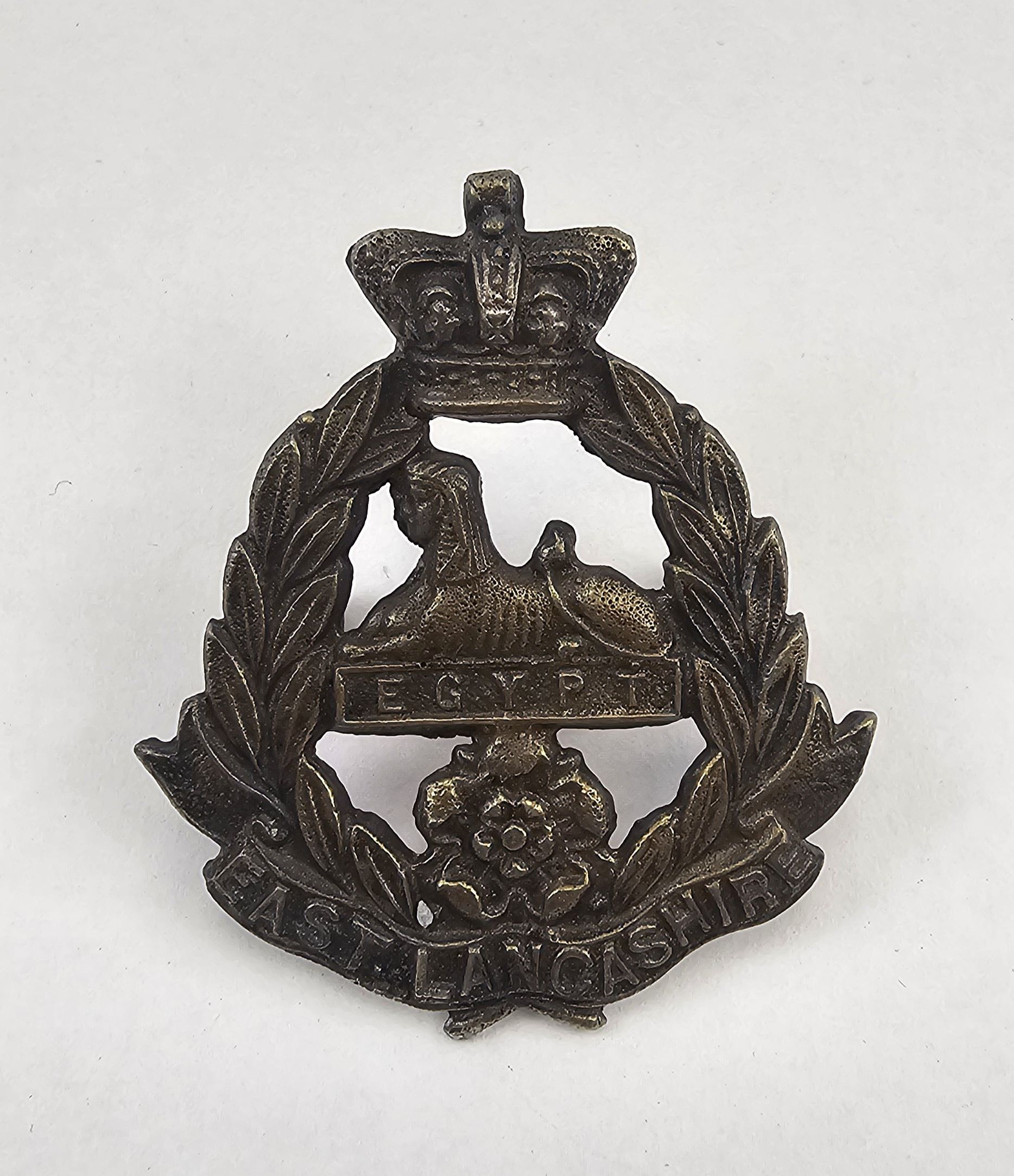 WW1 East Lancashire Regt Silver Officer Cap Badge