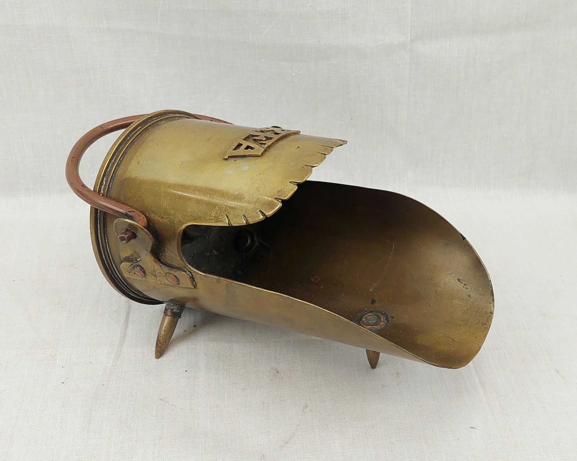 1917 18 Pounder Royal Field Artillery Trench Art Coal Scuttle