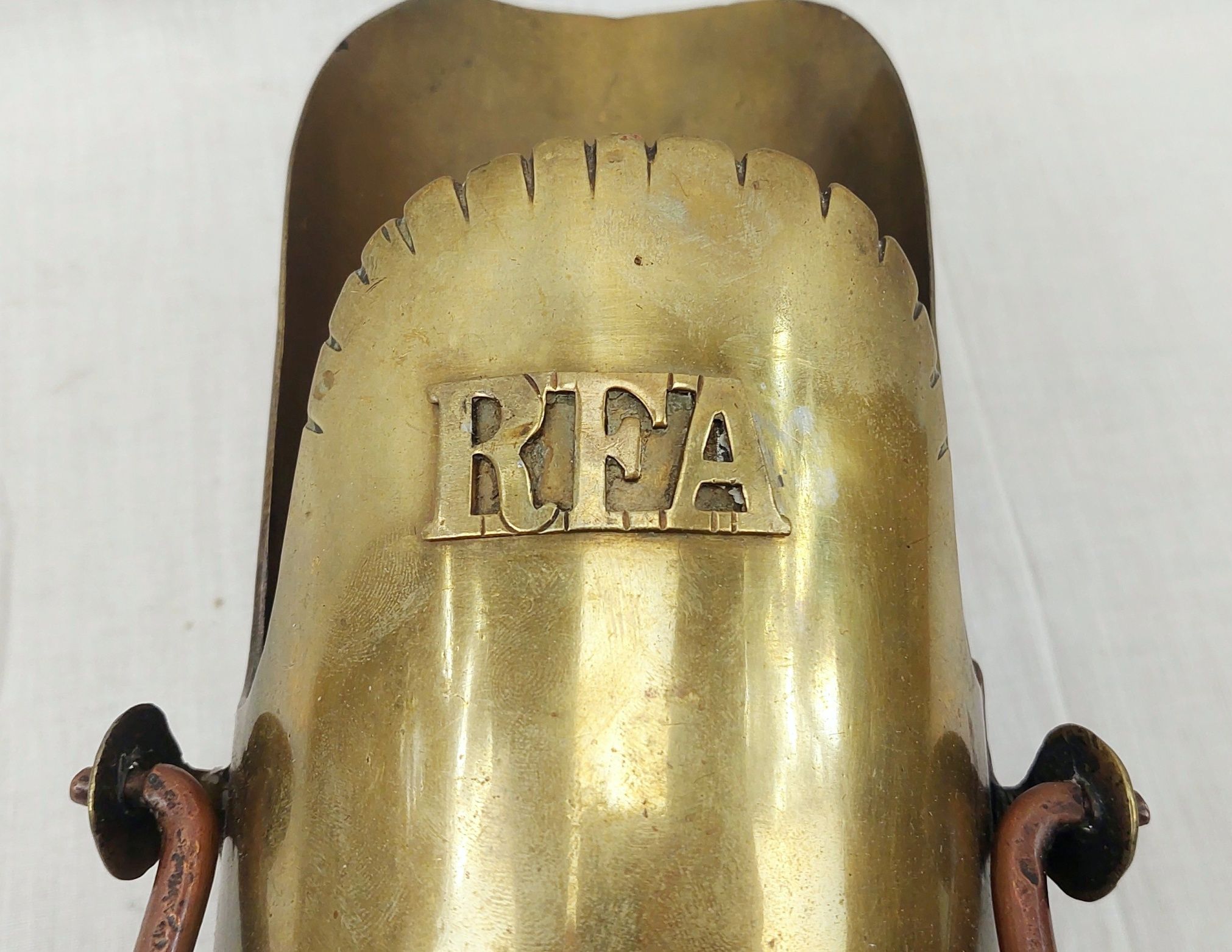 1917 18 Pounder Royal Field Artillery Trench Art Coal Scuttle - Image 2