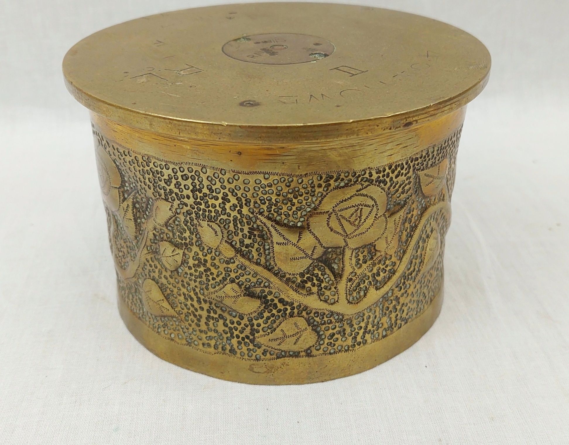 1917 4.5 Inch Trench Art Arras Jar - Image 2