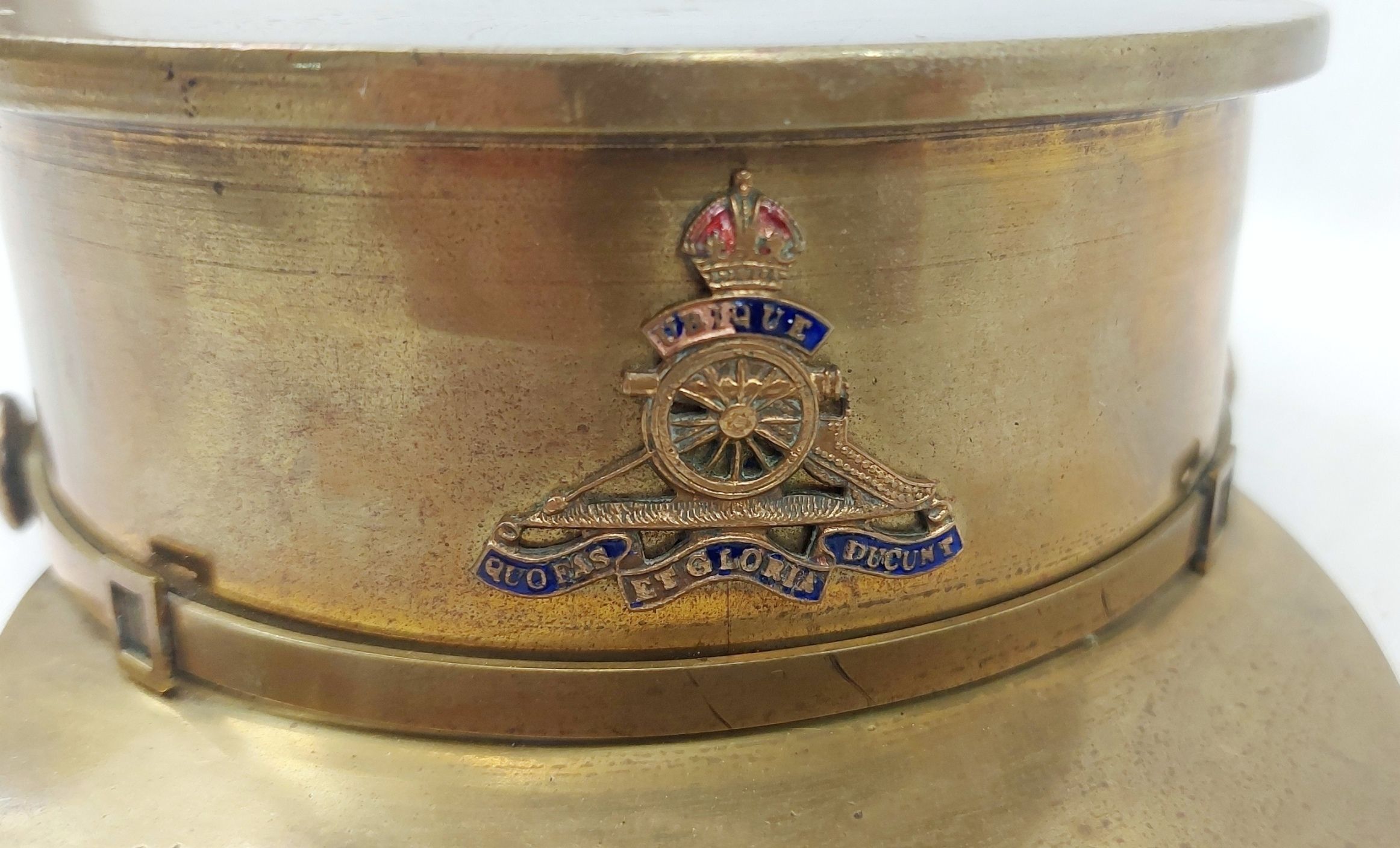 1918 WW1 4.5 Inch Howitzer Royal Artillery Trench Art Officers Cap - Image 3