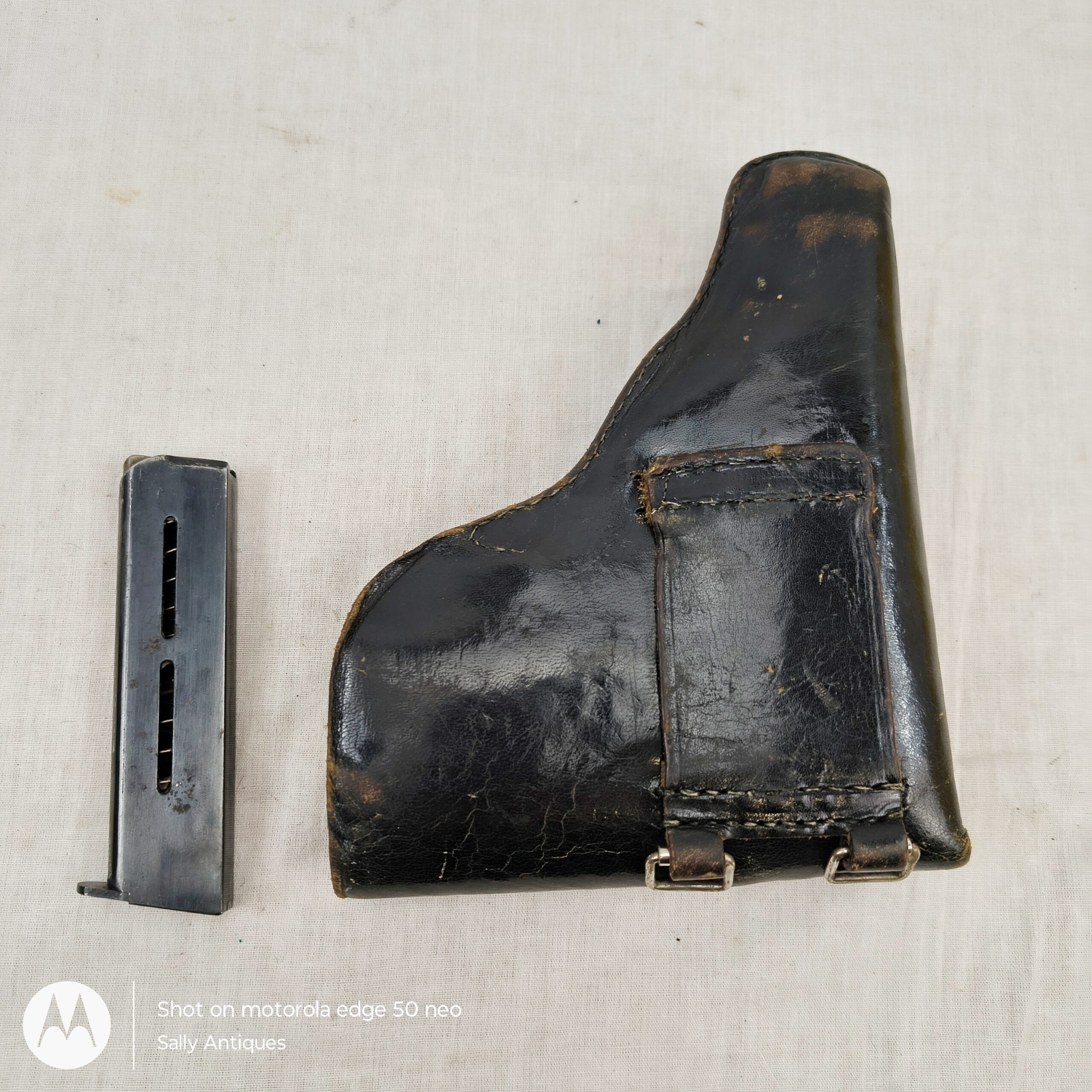 French ‘Unique’ Rr51 Police Pistol Holster and Spare Magazine - Image 2