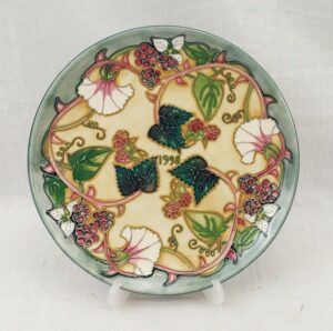 Limited Edition Moorcroft 1998 Summers End Pattern Plate