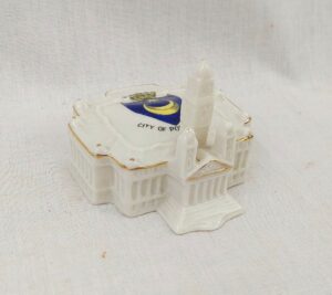 Arcadian Crested China Model of Portsmouth Guildhall