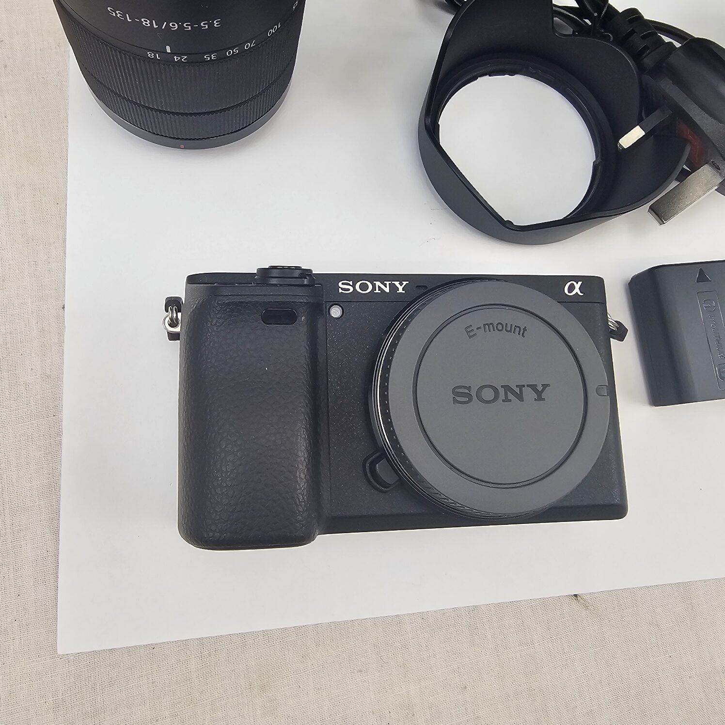 Sony Alpha A6400 Digital Mirrorless Camera with 18–135mm Lens & Kit - Image 6