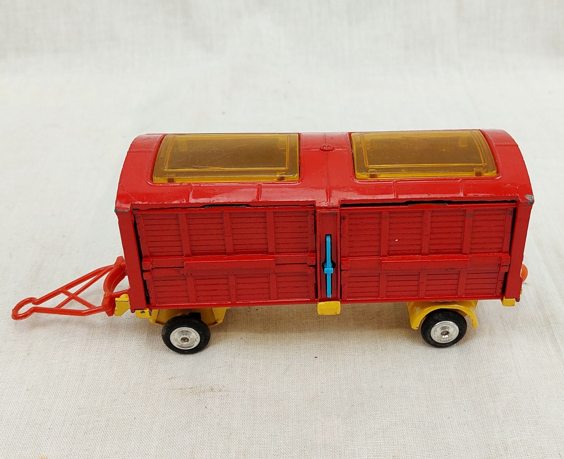 Corgi Toys Diecast 1123 Chipperfields Circus Polar Bears Animal Cage - Image 3