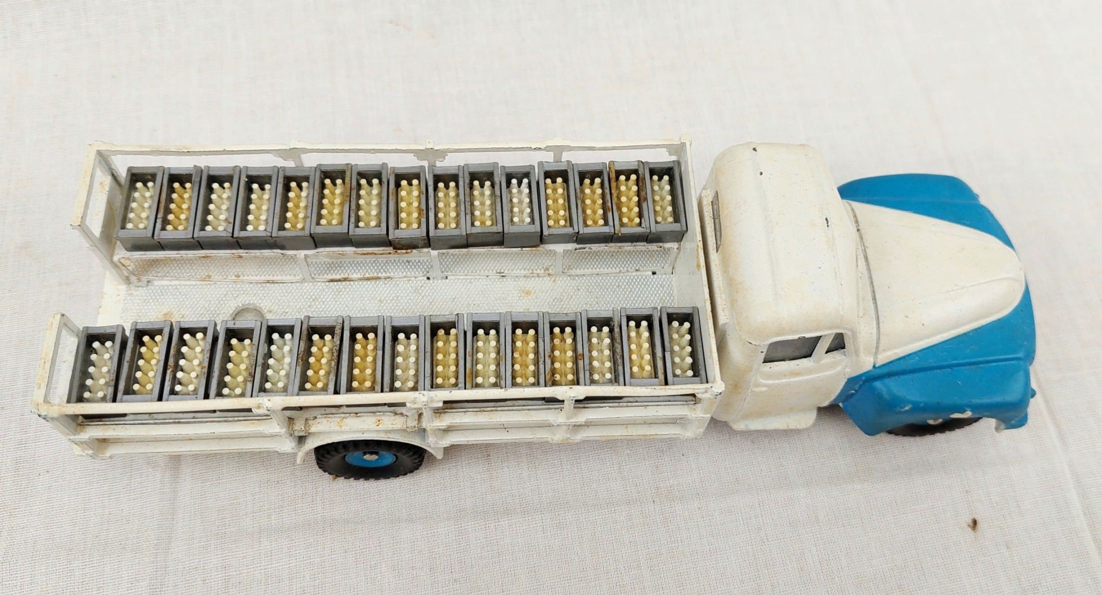 French Dinky Toys 586 Camion Laiter 55 Citroen Milk Truck - Image 7