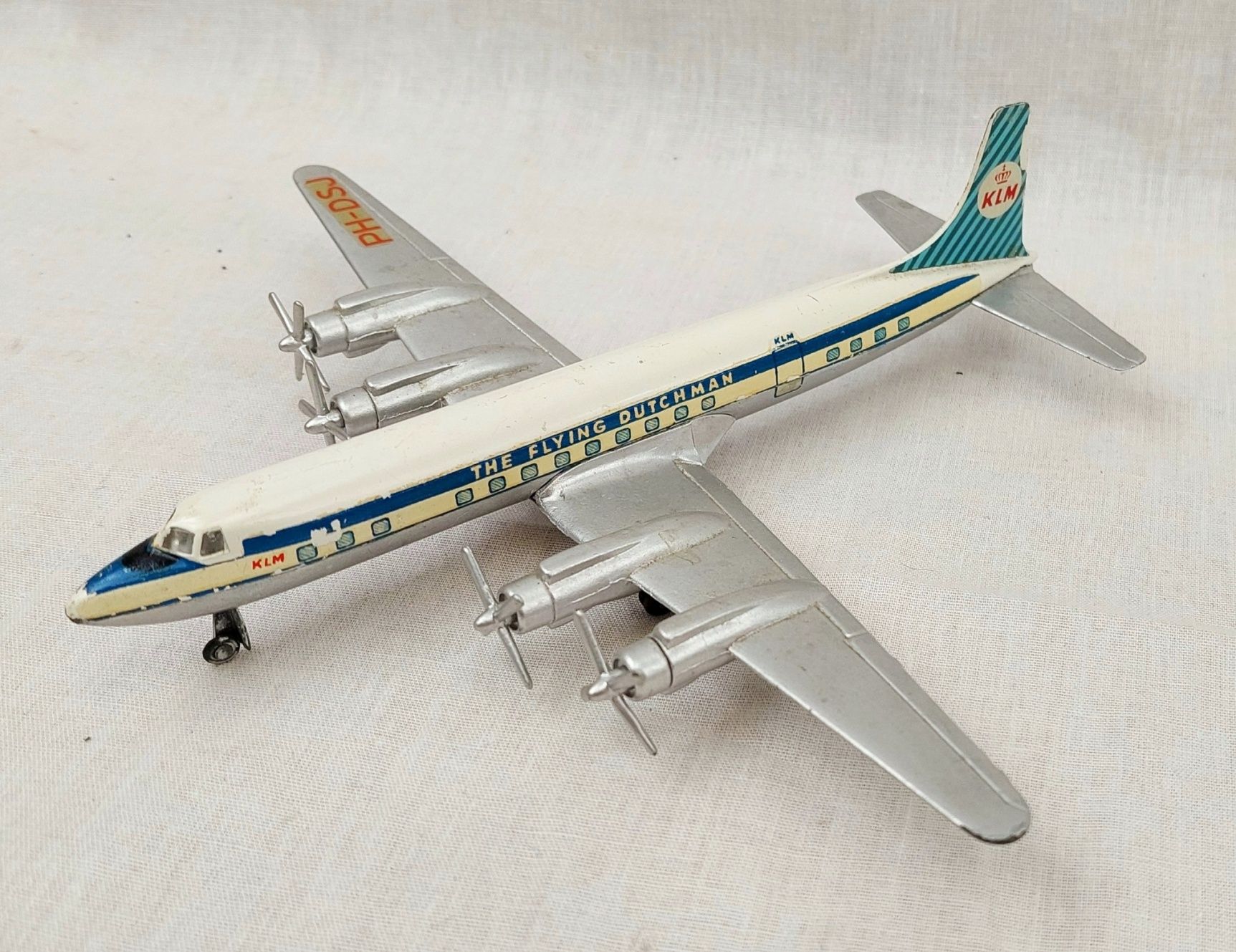 Tekno 765 DC-7C 1/200th Scale Airliner - Image 2