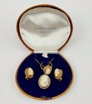 1940’s Gold Plated 800 Silver Cameo Pendant Necklace, Earring & Ring Set