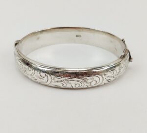 Sterling Silver Hinged Bangle Birmingham 1977