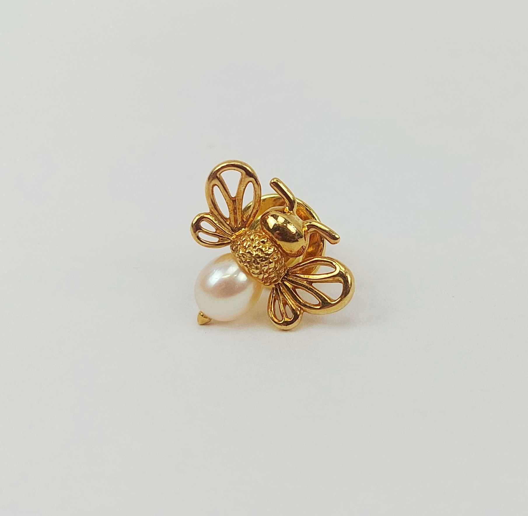 18ct Yellow Gold & Pearl Bee Brooch - Image 2