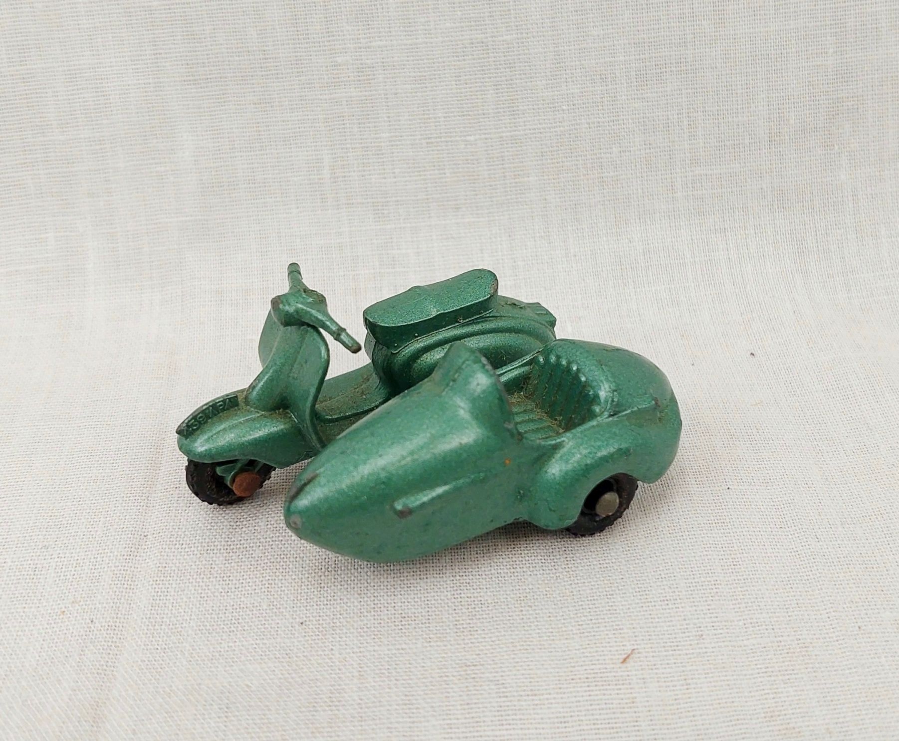 Lesney Matchbox No.36 Lambretta TV 175 & Sidecar