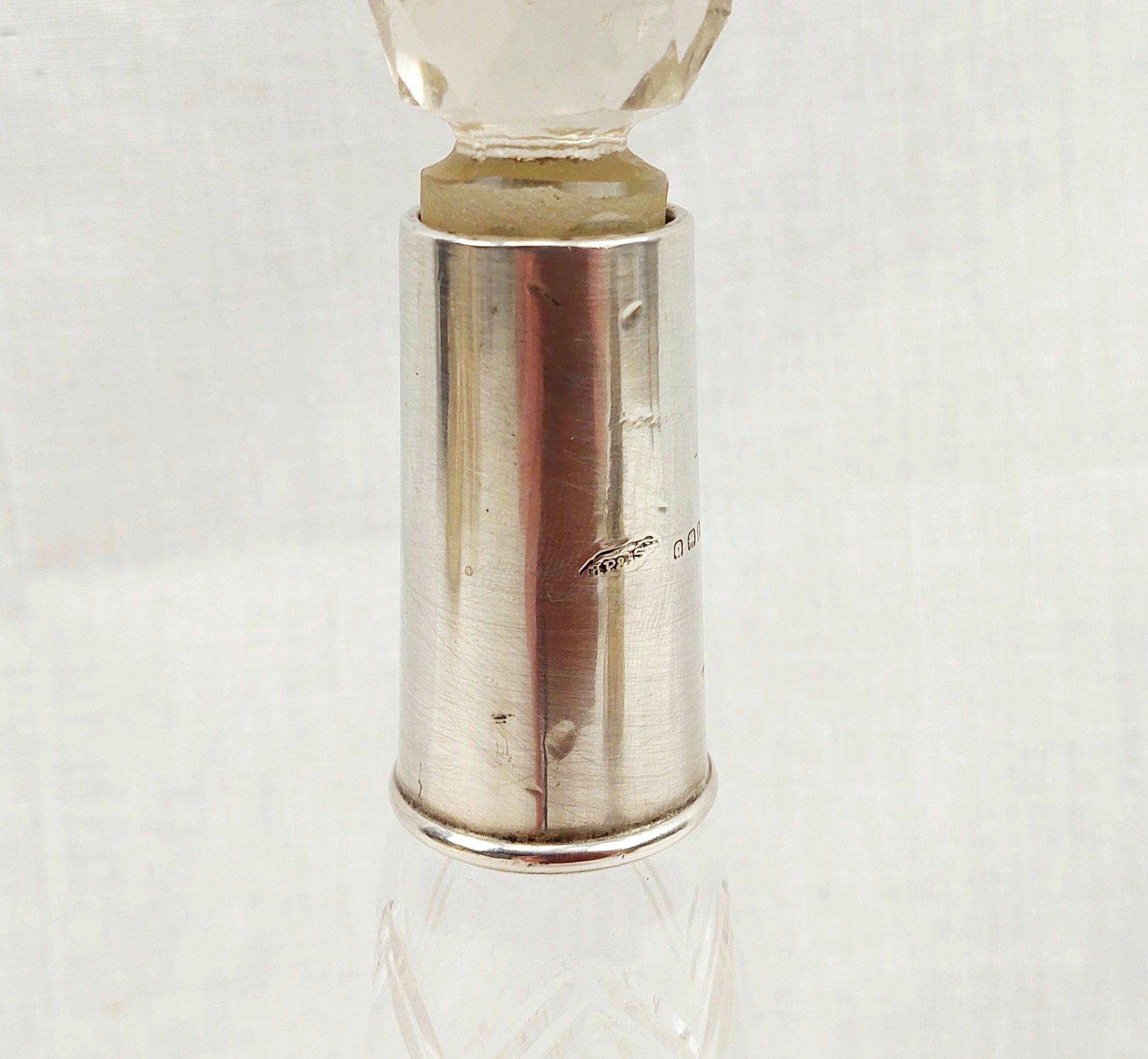 Large London 1922 Sterling Silver Mounted Perfume Bottle - Image 8