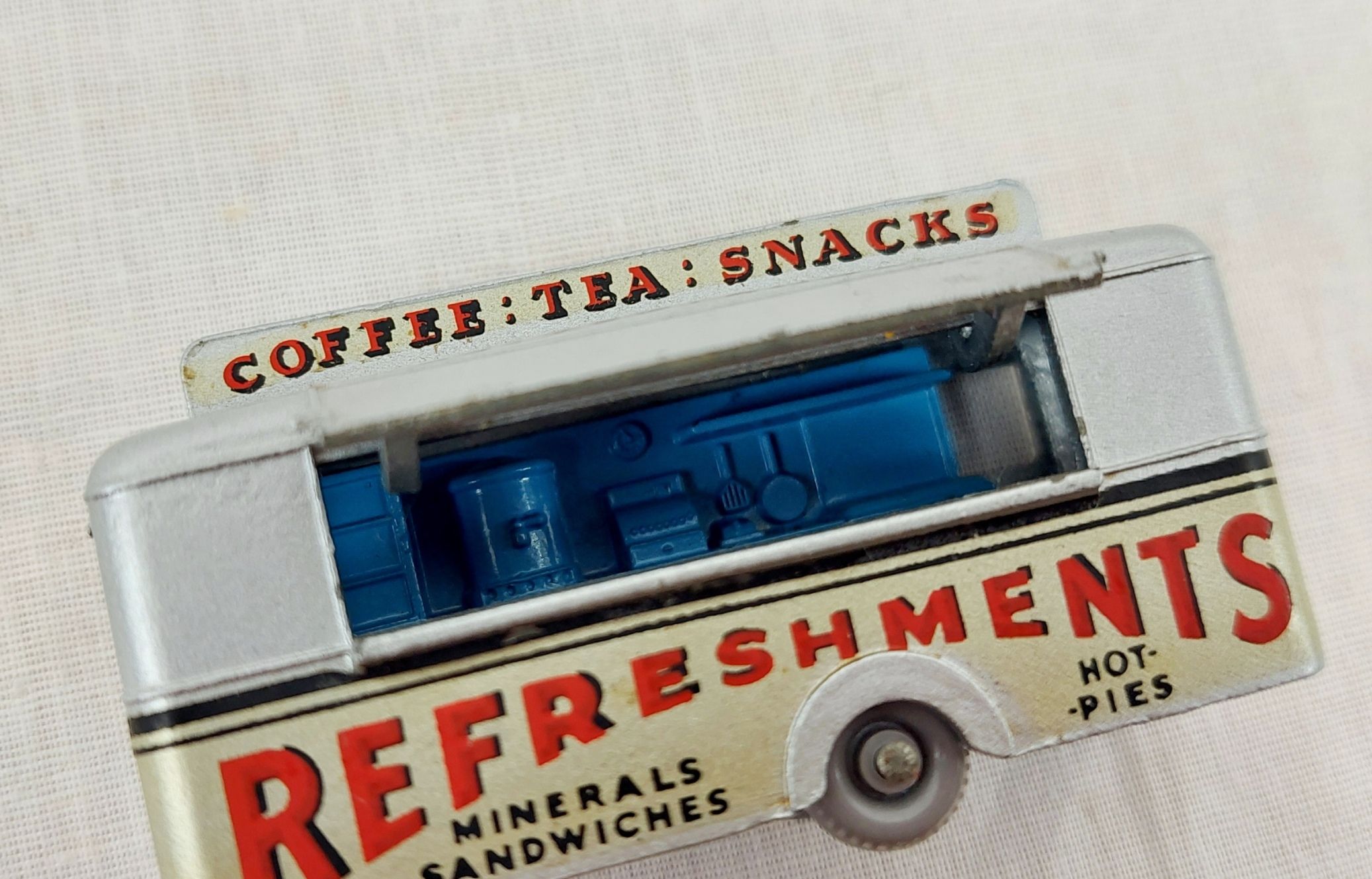 Matchbox Lesney Diecast 74 Mobile Canteen - Image 4