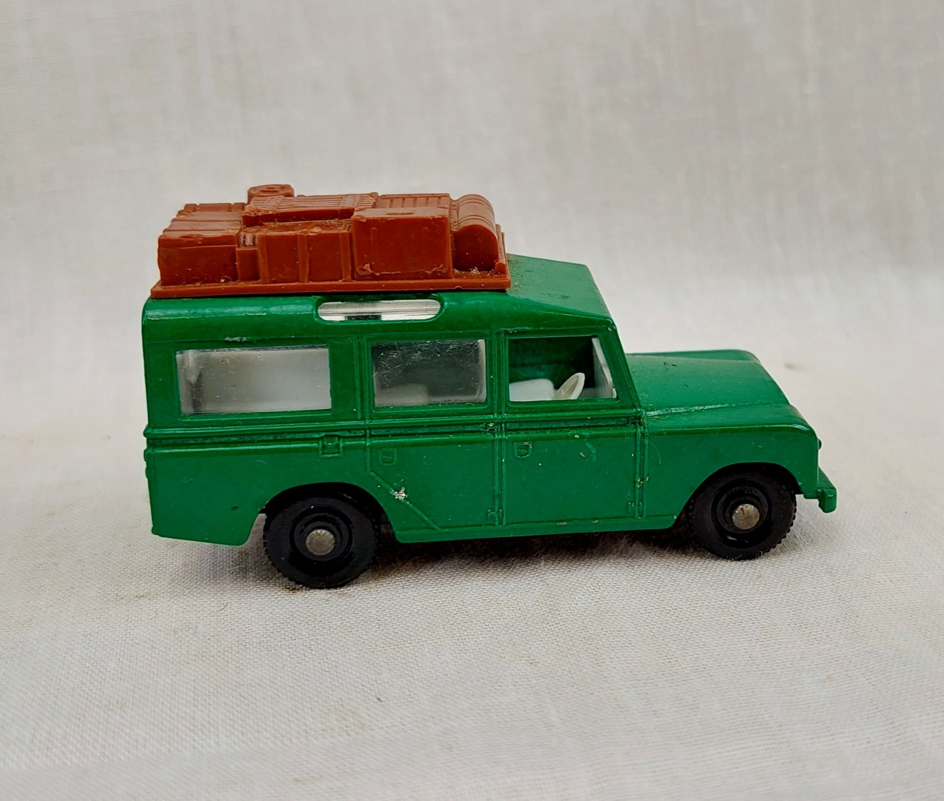 Matchbox Lesney No 12 Land Rover Safari - Image 2