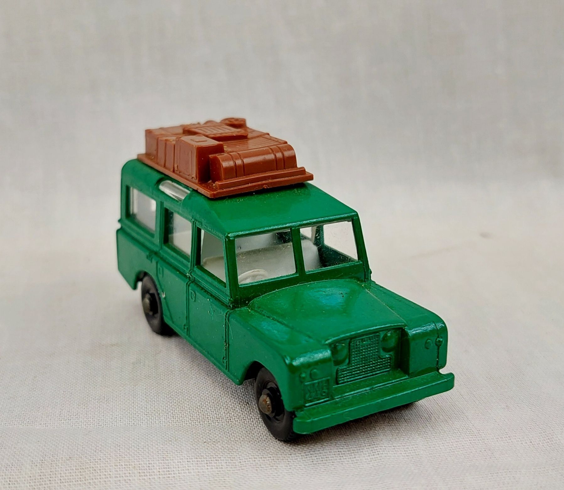 Matchbox Lesney No 12 Land Rover Safari - Image 3