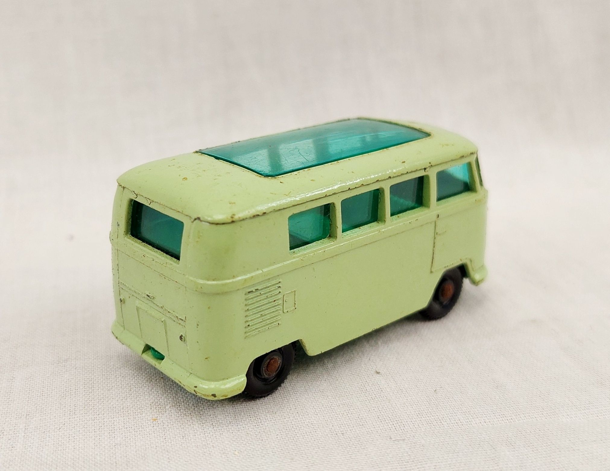 Matchbox Lesney No 34 Volkswagen Caravette Diecast Van - Image 3
