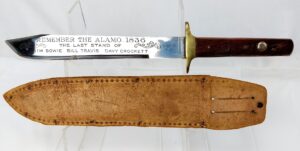 USA, Commemorative “Remember the Alamo 1836” Bowie Knife, leather sheath