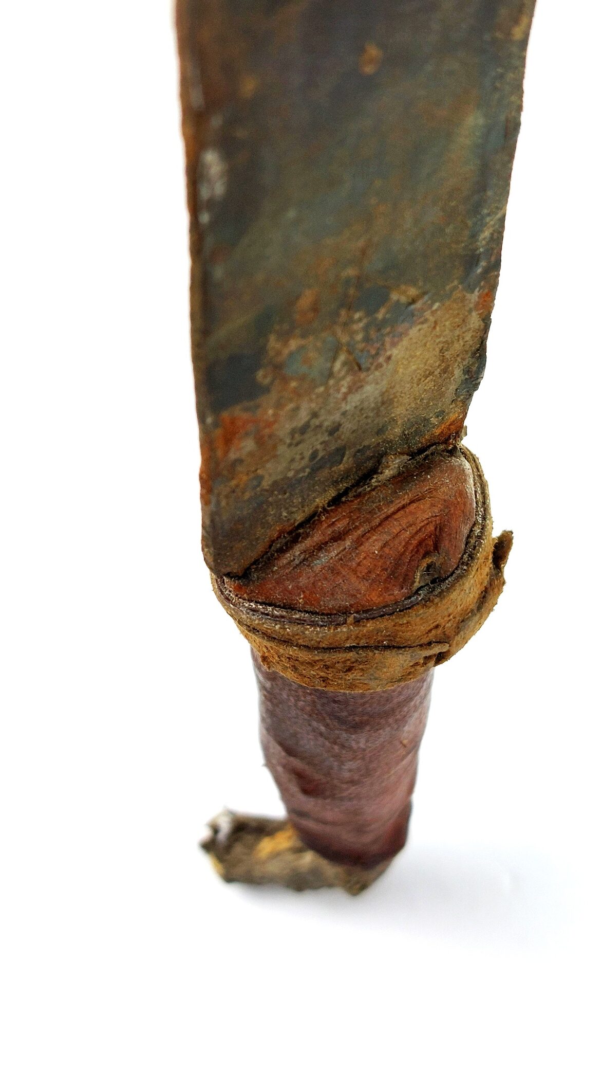 West African Tribal Dagger with Crocodile-Skin Grip and Cowrie-Decorated Sheath - Image 13