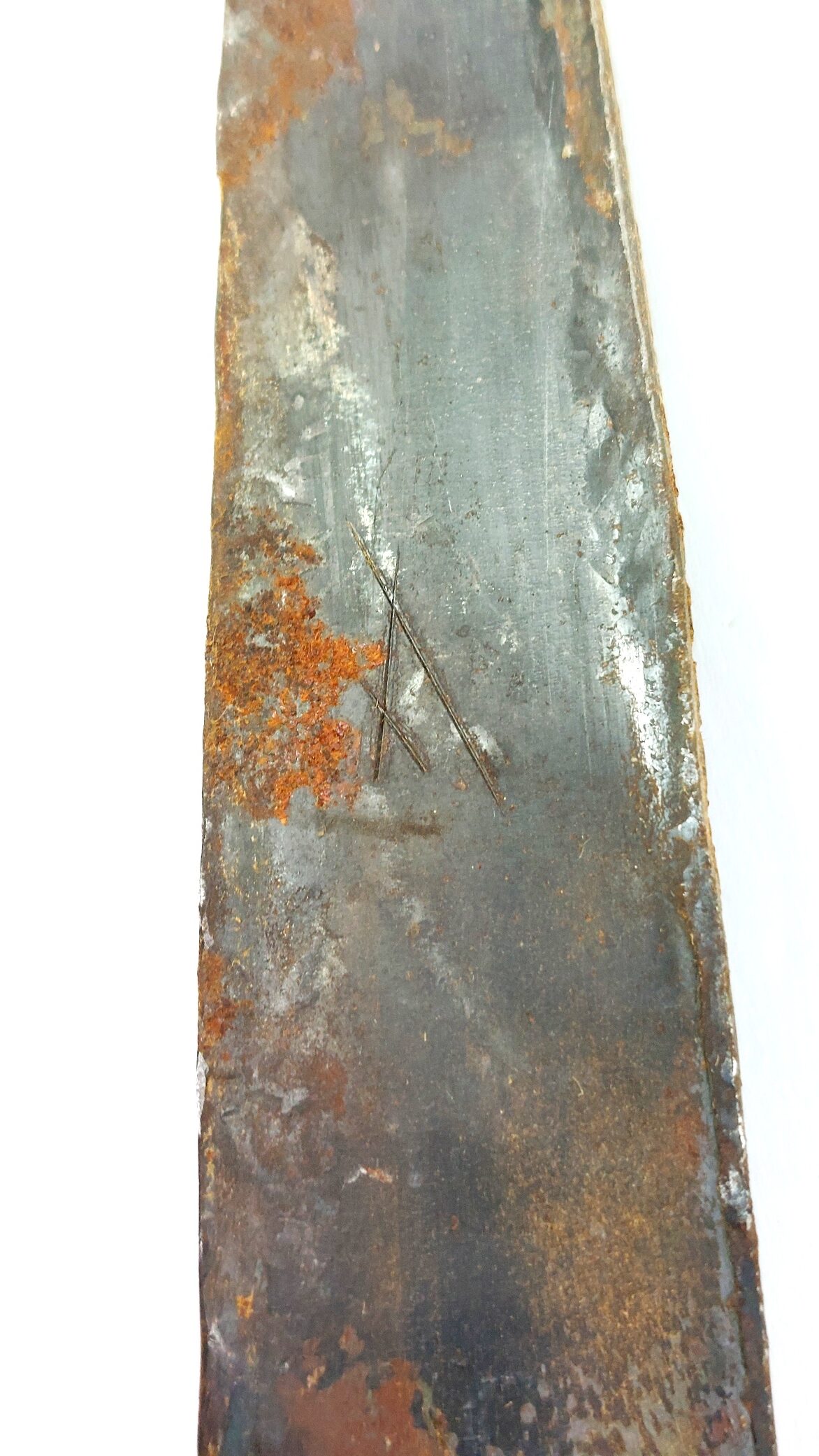 West African Tribal Dagger with Crocodile-Skin Grip and Cowrie-Decorated Sheath - Image 7