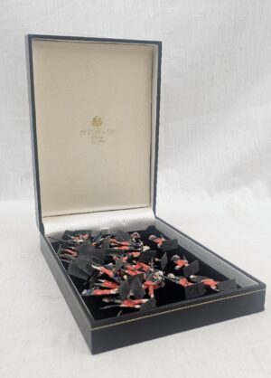 30 c1900 Set Of Zoave Tin Flat Soldiers