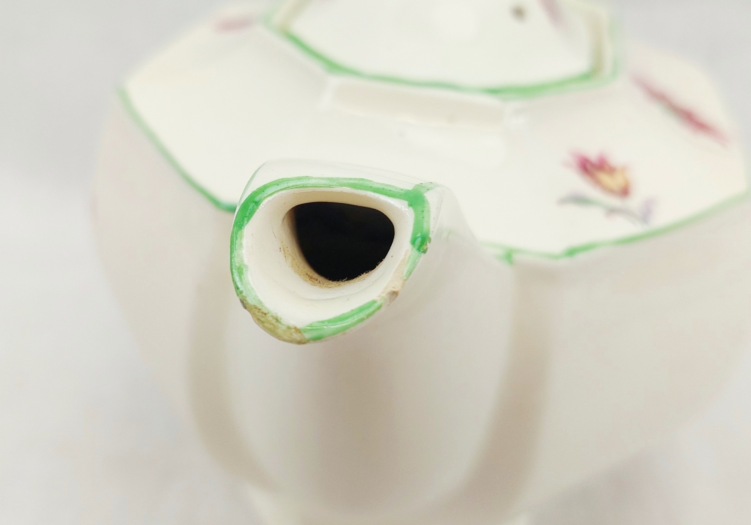 Art Deco 1930s Grimwades Royal Winton Ivory Teapot - Image 5