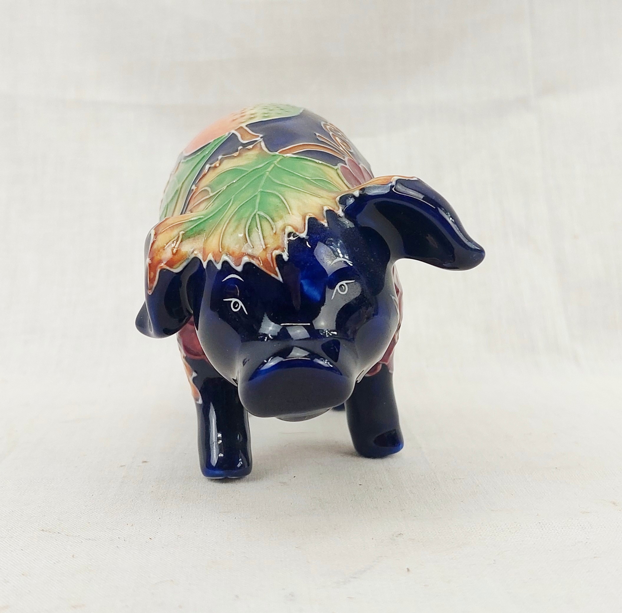 Country Artists Ceramic Tube Lined Ceramic Pig - Image 4