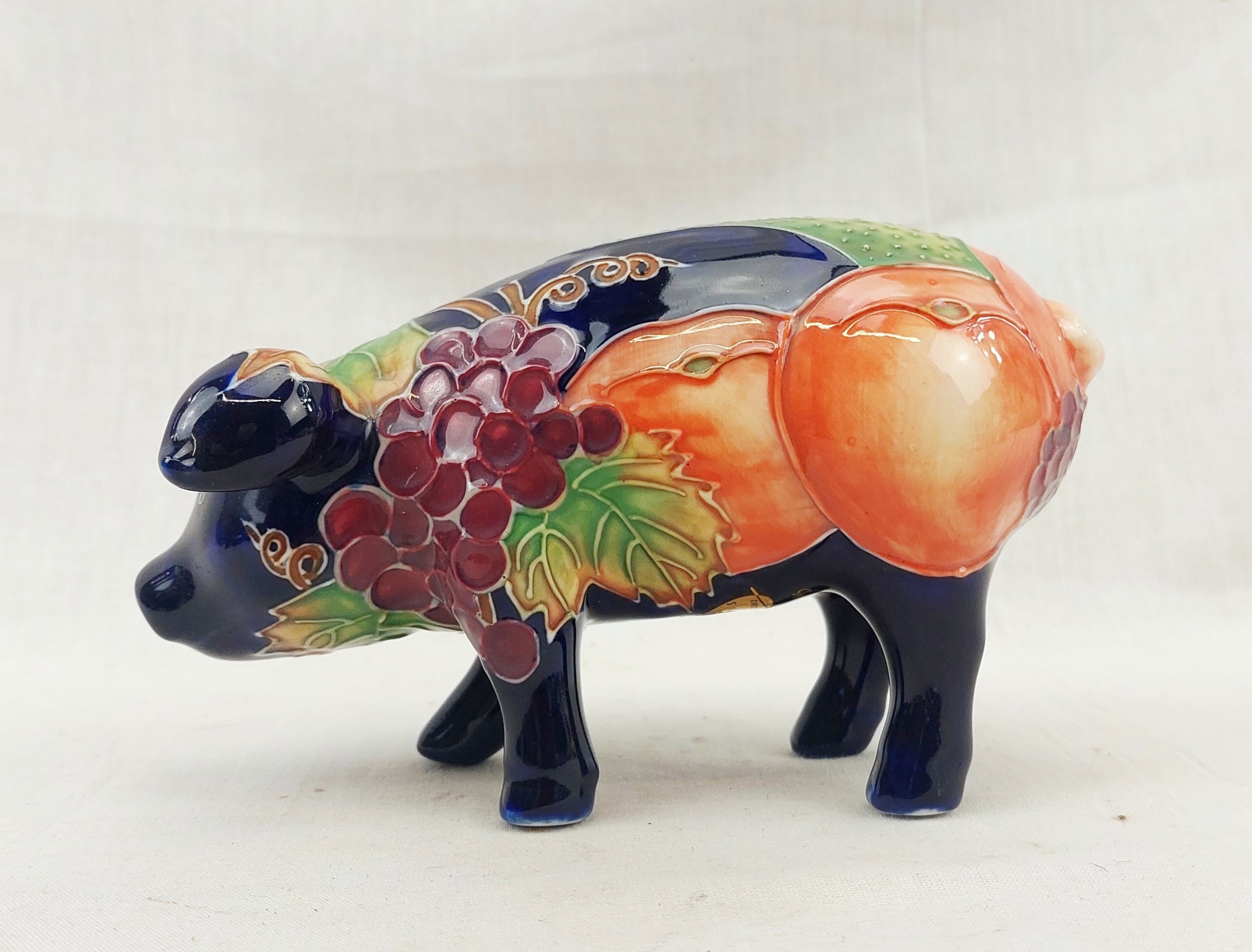 Country Artists Ceramic Tube Lined Ceramic Pig - Image 2