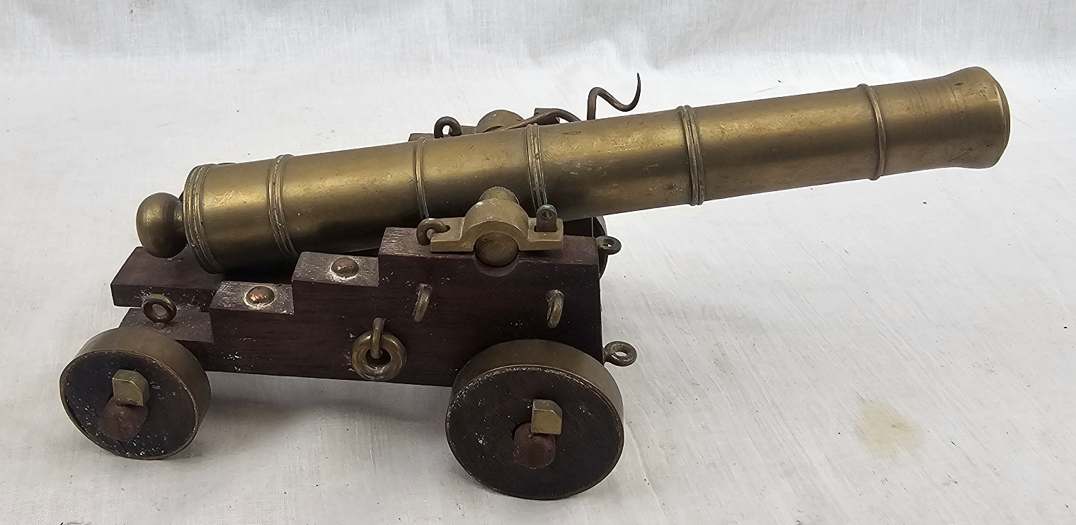 Model Of A c1800 Royal Navy Ships Cannon - Image 3