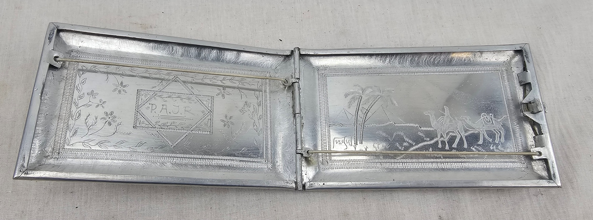 WW2 Era Aluminium Enamelled Indian Palace Cigarette Case - Image 3