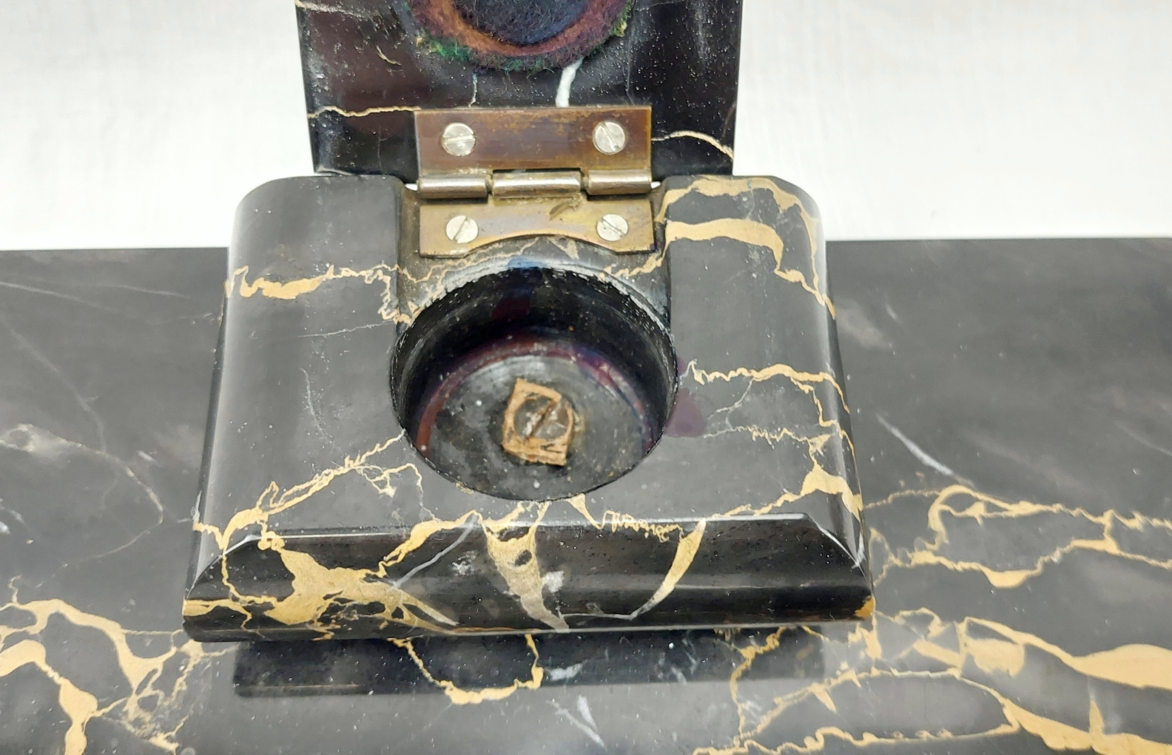 Art Deco Italian Portoro Marble Inkwell With Pen Rest And Letter Holder - Image 13