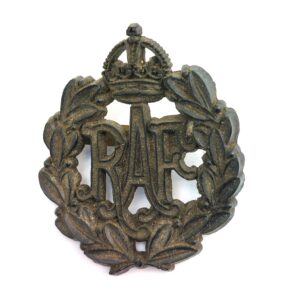 British, WWII, Royal Air Force (RAF) Economy Issue Cap Badge, A. Stanley & Sons (Walsall) – Black Plastic