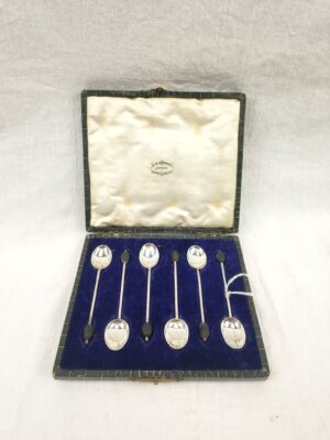 Cased Set Of 6 Birmingham 1921 Sterling Silver Coffee Spoons With Bean Finials