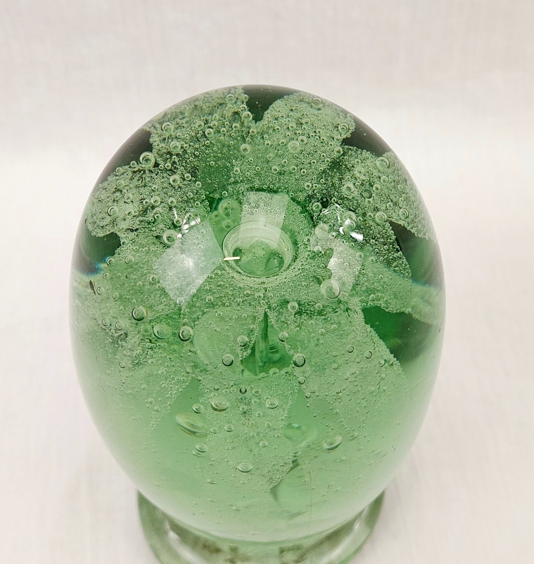 Victorian Green Floral Dump Glass Paperweight With Base - Image 3
