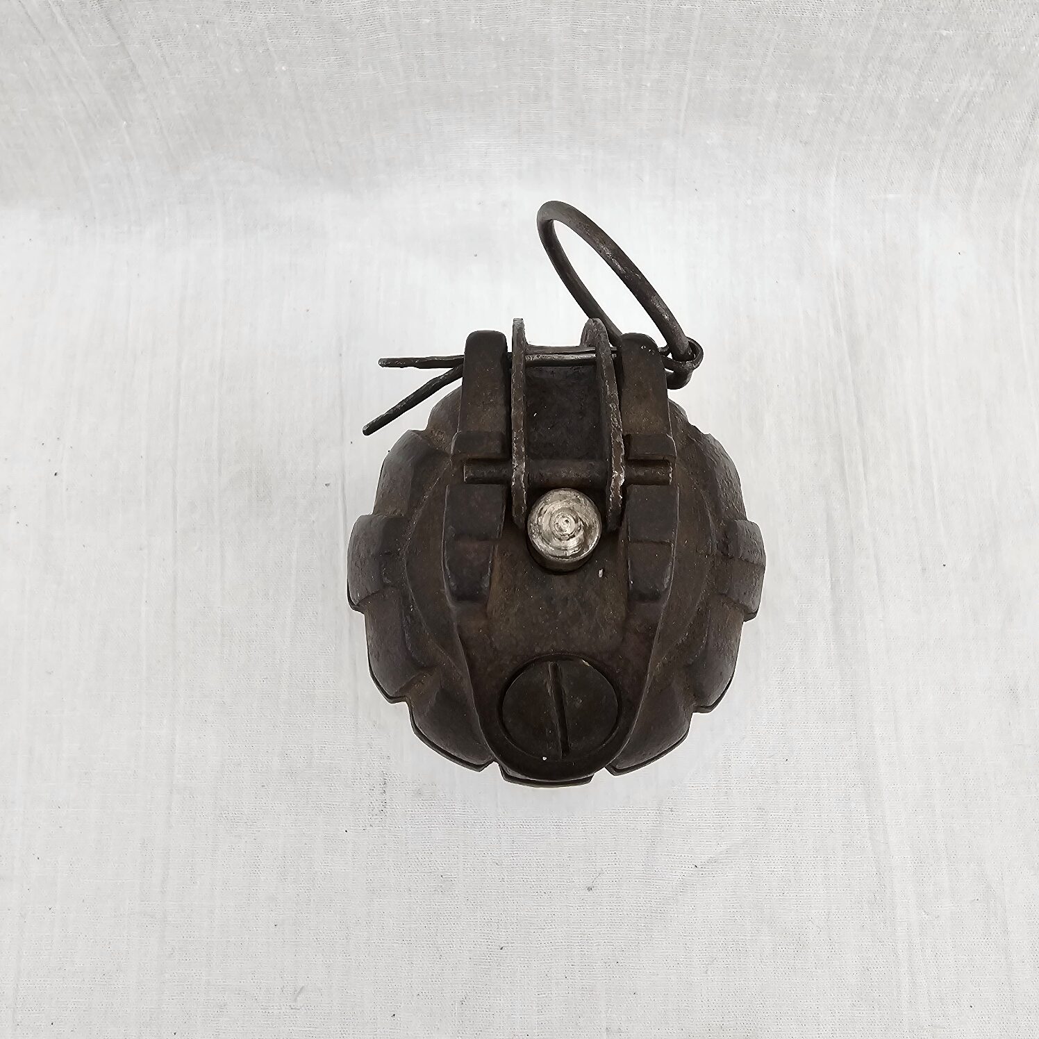 WW1 No.23 Early Lever Mills Bomb C.A.V. 8/16 - Image 3