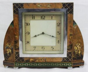 1920s Chinoiserie Lacquered Mantle Clock
