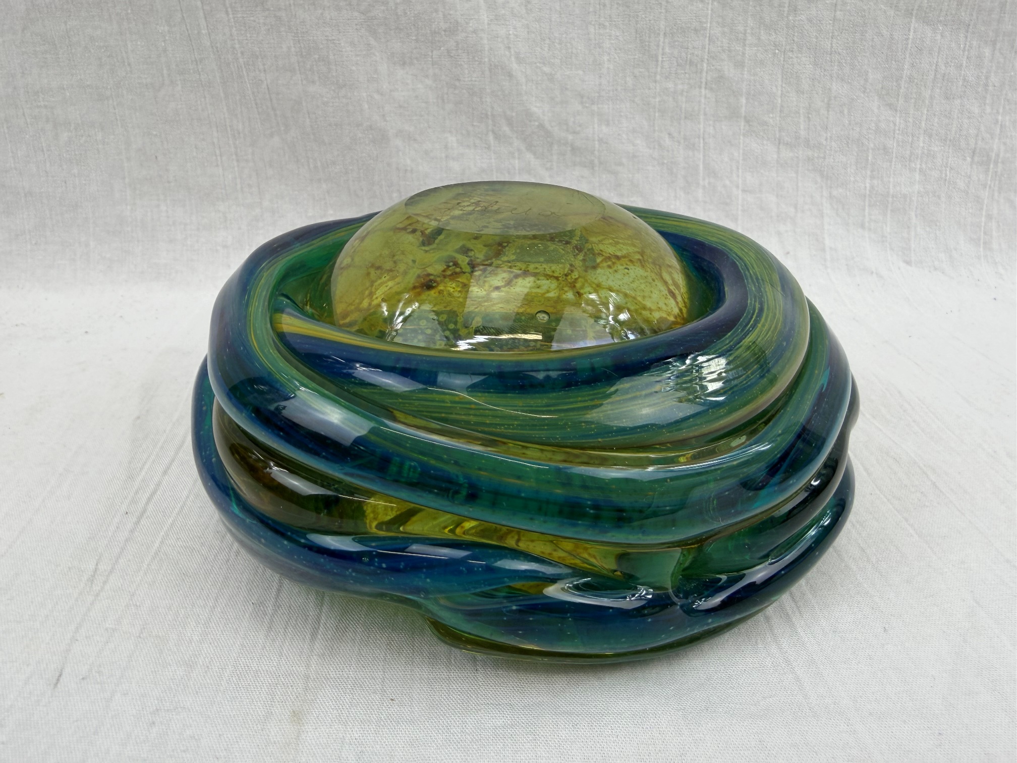 1970s Signed Mdina Sand and Sea Pattern Glass Ashtray - Image 4
