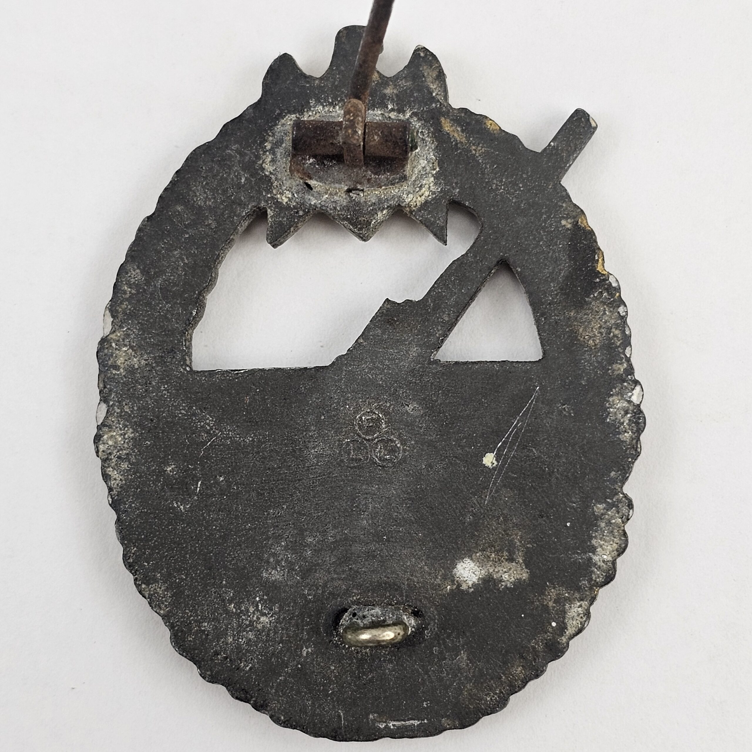 WW2 German Kriegsmarine Coastal Artillery Badge - Image 3