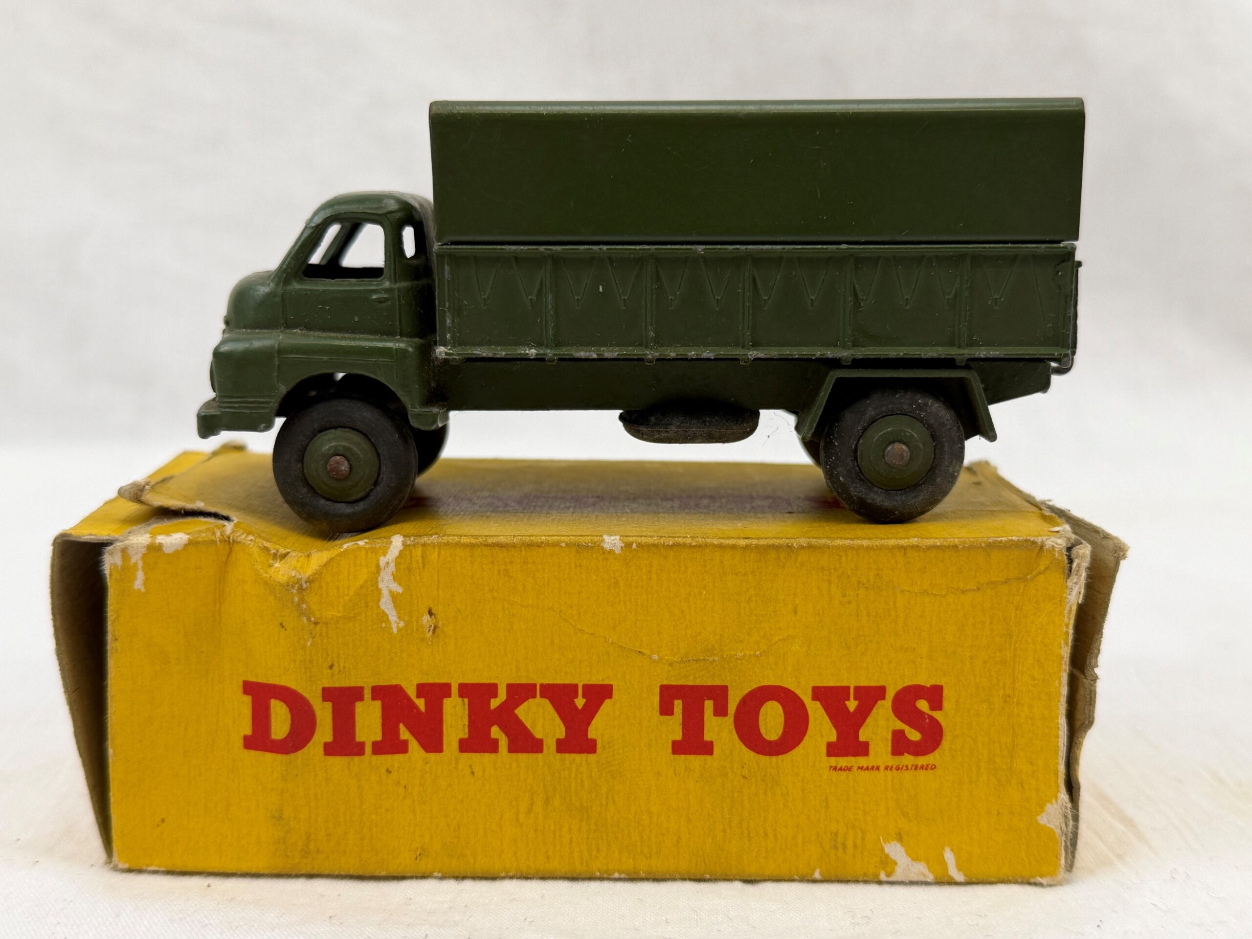 Boxed Dinky Toys 621 3 Ton Army Wagon