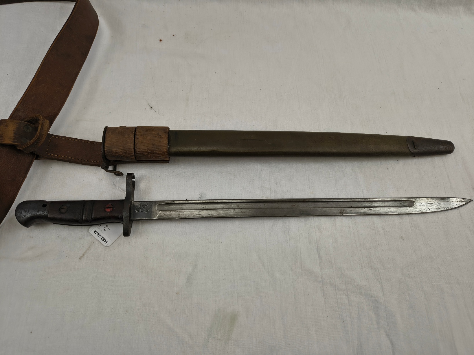 British WW1 1907 Pattern 1917 Bayonet By Remington With Scabbard, Frog and Belt - Image 3