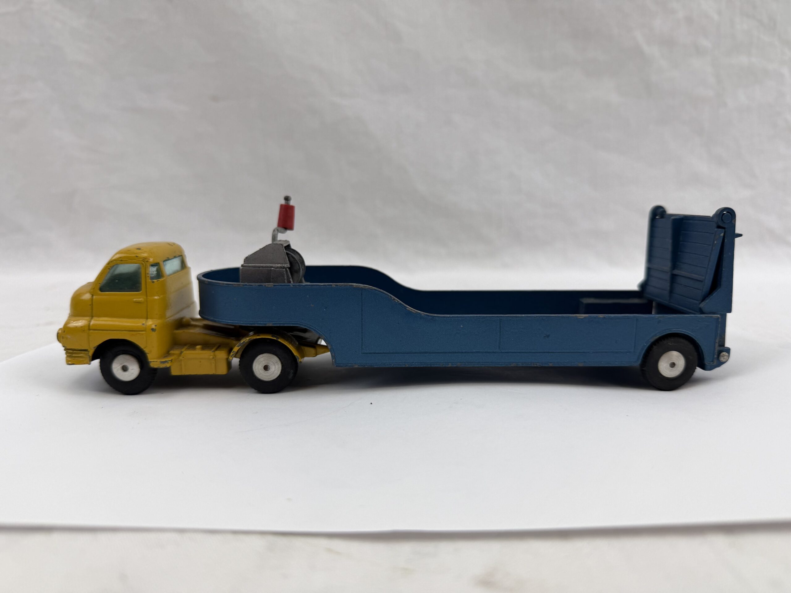Corgi Major 1100 Bedford Low Loader